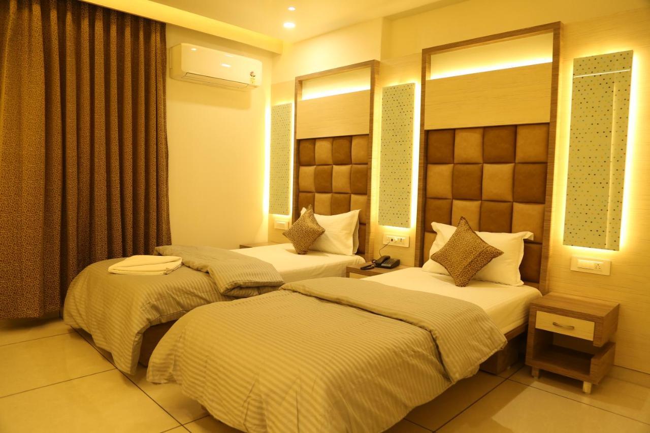 Hotel Bhagyoday Limodara Exterior foto